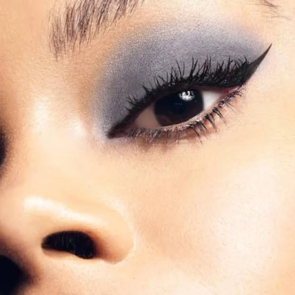 Stila Suede Shade Liquid Eye Shadow: Sheer Powder - Picture 3 of 10